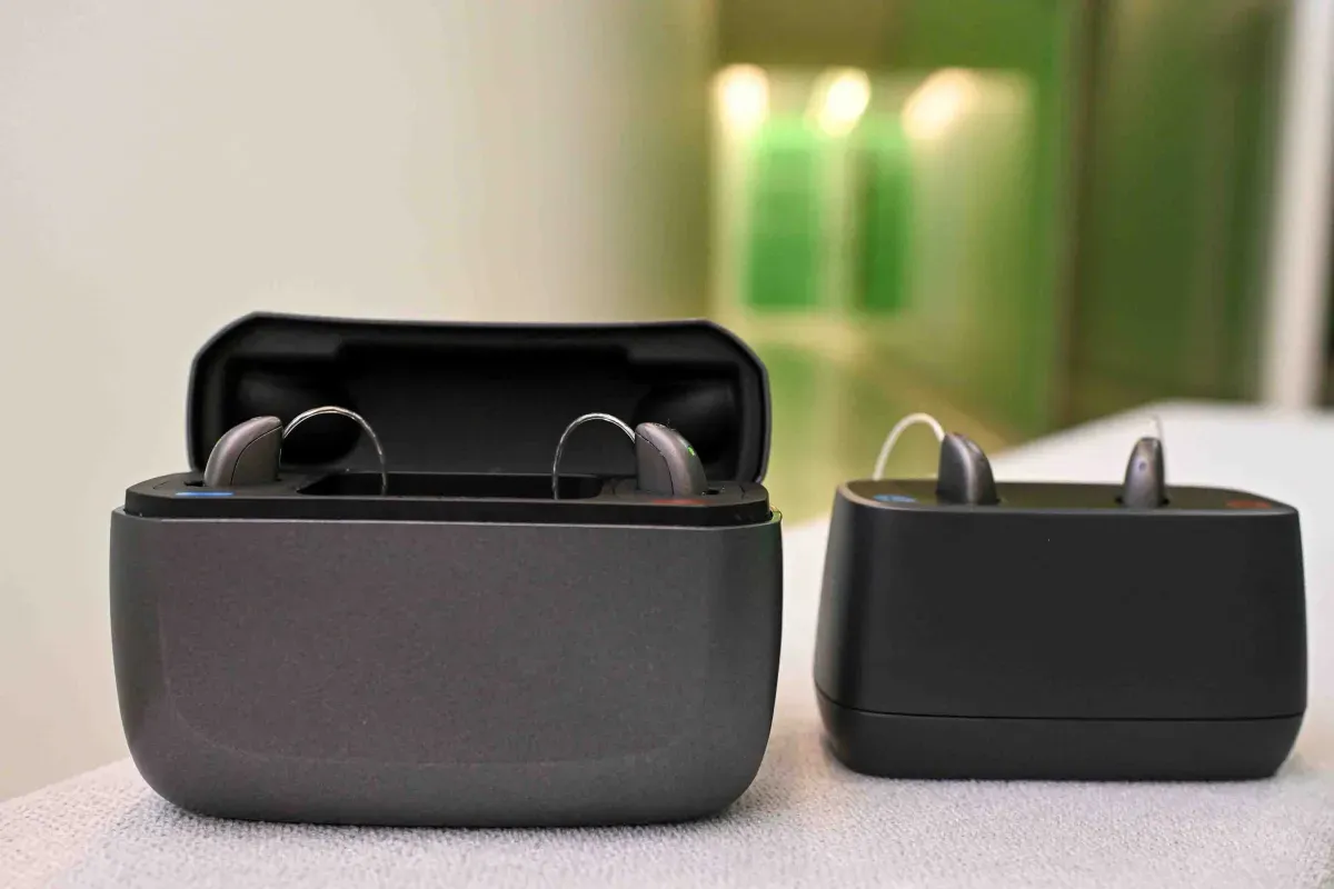 7 zgodnjih znakov naglušnosti, ki jih ne smete prezreti